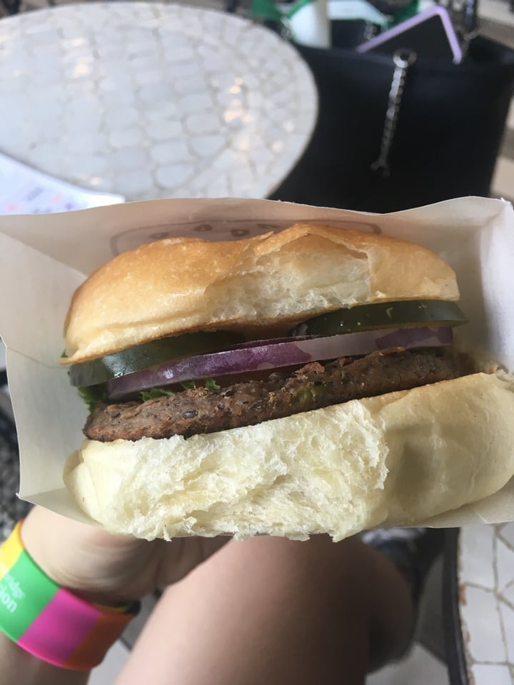 photo of Beatnic. Fenway The Classic Burger shared by @tofumofo on  02 Jun 2019 - review