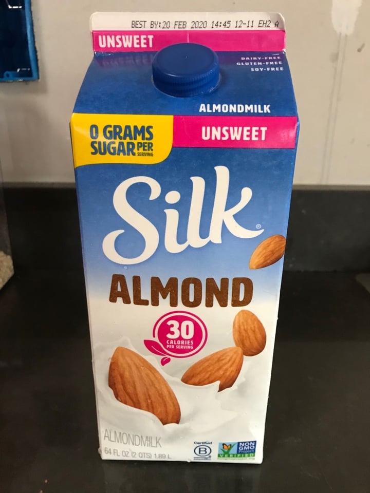 photo of Silk Unsweetened Original Almond Milk shared by @lindalcarter8 on  01 Jan 2020 - review