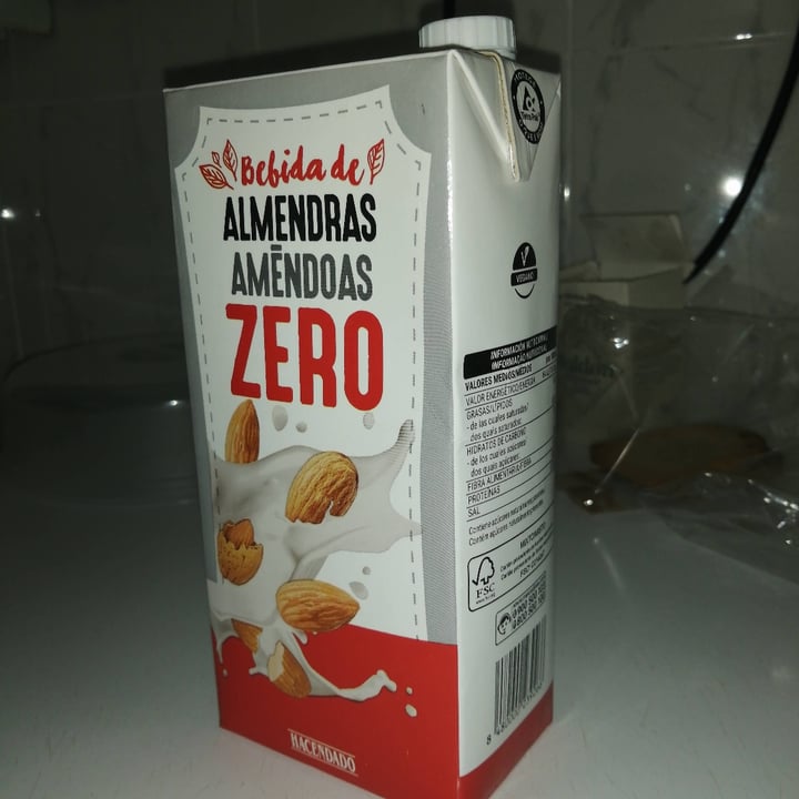 photo of Hacendado Bebida de Almendras Zero shared by @greeningg on  13 Nov 2020 - review