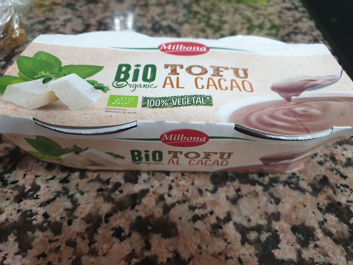 photo of Milbona Yogur de Tofu Al Cacao shared by @andreapg on  19 Apr 2020 - review