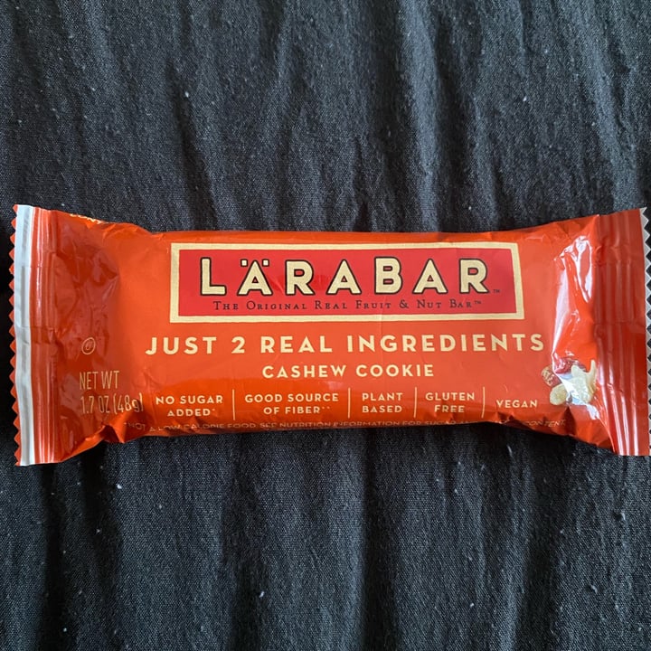 photo of Larabar Cashew Cookie Bar shared by @emycaldeira on  10 May 2022 - review