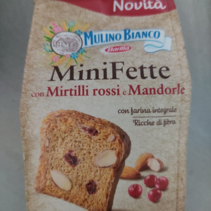 photo of Mulino Bianco mini fette mirtilli rossi e mandorle shared by @weed14 on  25 Sep 2022 - review