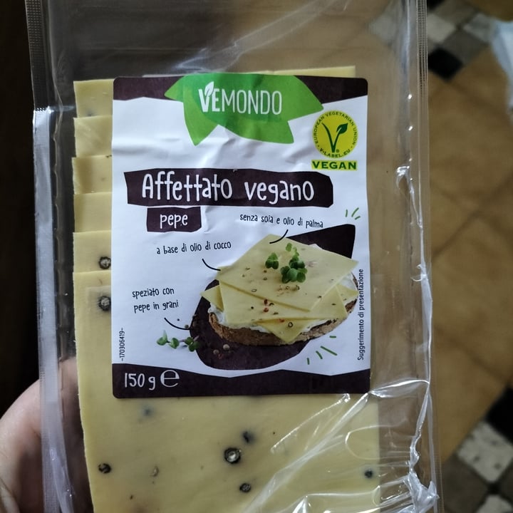 review photo of Vemondo Affettato Vegano Pepe shared by @angelus1887 on 09 Jan 2022 - review