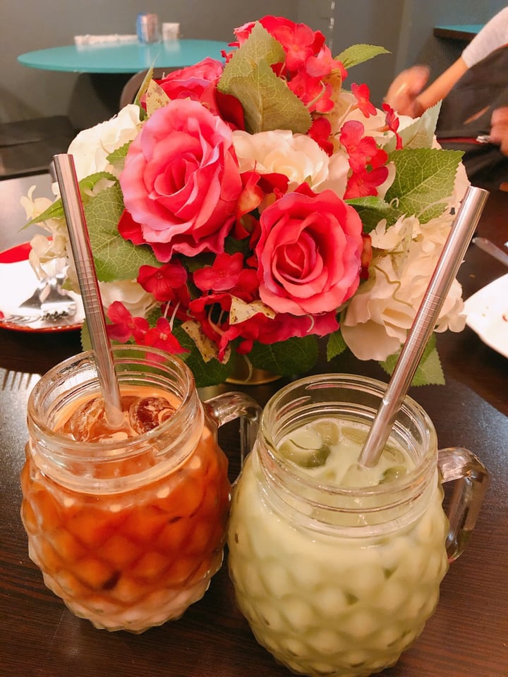 review photo of Well Dressed Salad Bar Matcha Latte shared by @cat on 18 Aug 2019 - review