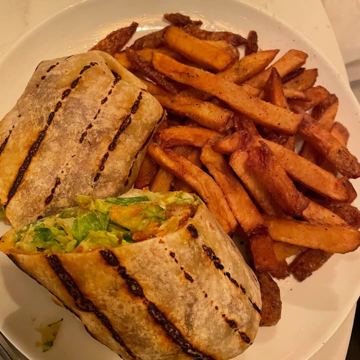 review photo of Community Restaurant Spicy Buffalo Cauli Wings shared by @vcamps on 30 Sep 2021 - review
