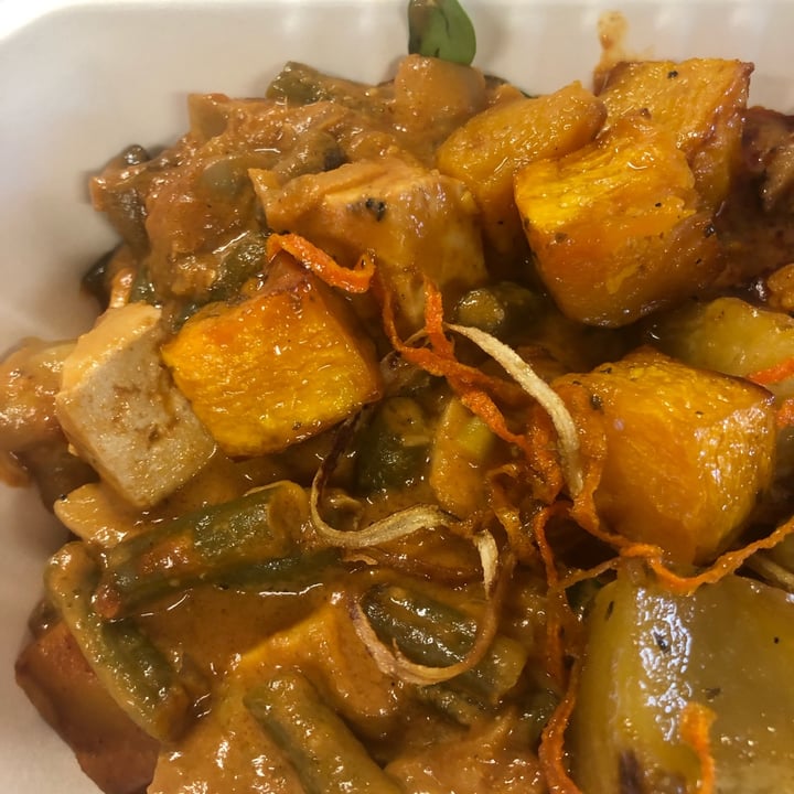 review photo of Fresh Earth Food Store lunch buffet shared by @tsbarker on 31 May 2022 - review