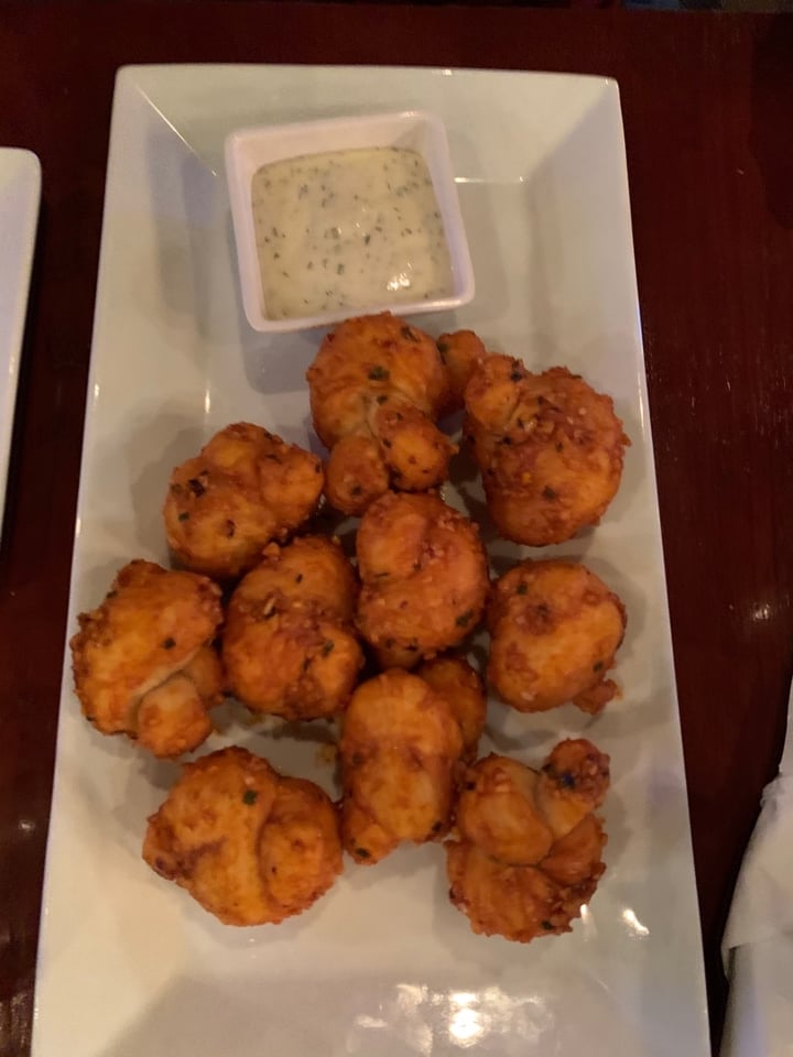 photo of The Chicago House of 'Za Vegan Pizzeria Buffalo Garlic Knots shared by @curlyfries on  21 Oct 2019 - review