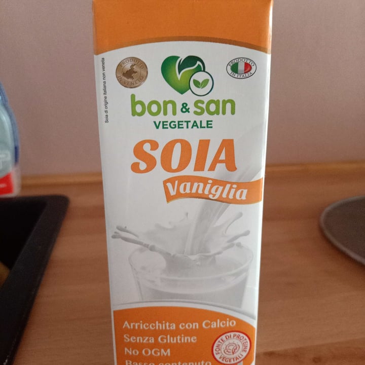 photo of Bon e San vegetale Latte di soia alla vaniglia shared by @veronicagrasso on  09 May 2022 - review