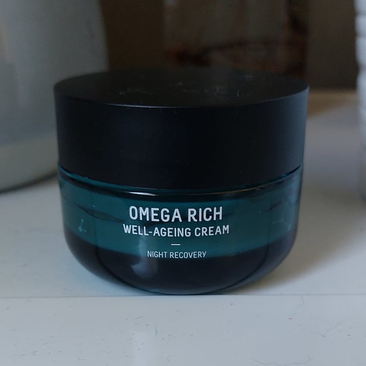 photo of Freshly Cosmetics Omega Rich Well-Ageing Cream shared by @ilariafio on  14 Apr 2022 - review