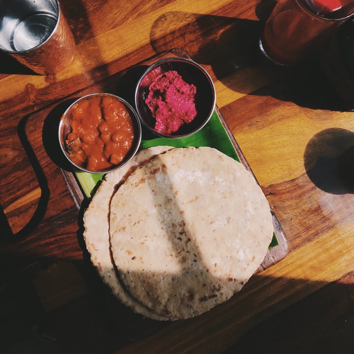 photo of Go Native Pita with Beetroot Hummus & Channa Masala shared by @gurpreetkaur on  20 May 2018 - review