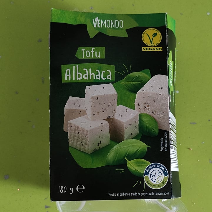 photo of Vemondo Tofu Albahaca shared by @elenavarrop on  15 Mar 2022 - review