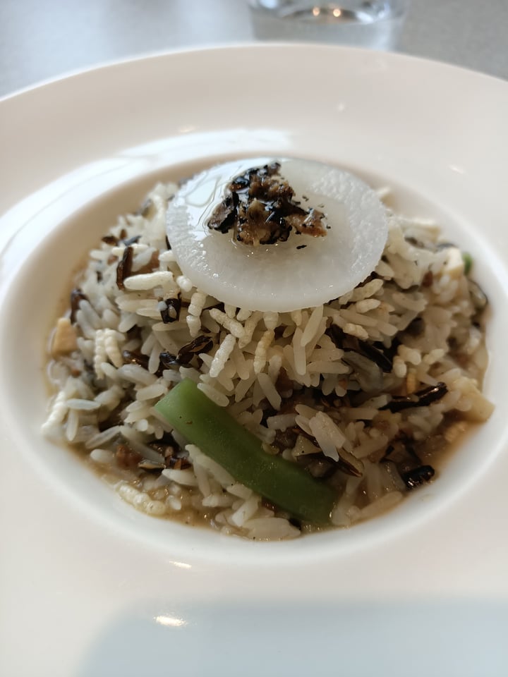 photo of Elemen @ HarbourFront Truffle Mushroom Risotto shared by @yamspotatoes on  11 Jan 2020 - review