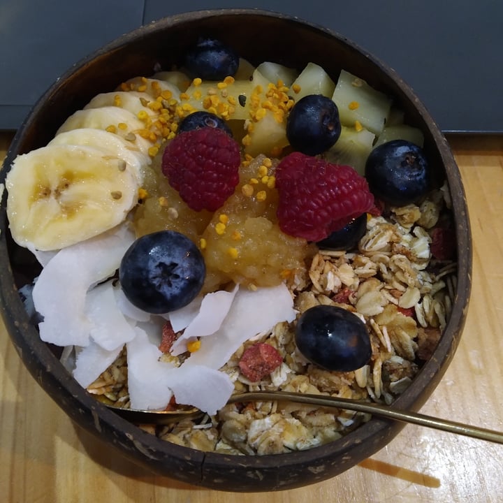 photo of BBkafe Açai Bowl shared by @livelikevegansss on  08 Oct 2020 - review