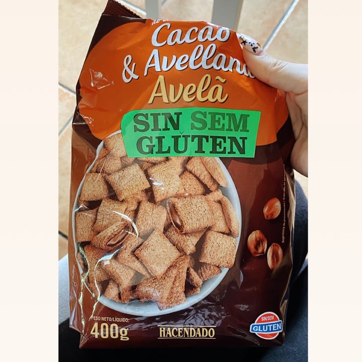 photo of Hacendado Cereales Rellenos de Crema de Cacao y Avellanas shared by @crisveganqueen on  16 Nov 2020 - review