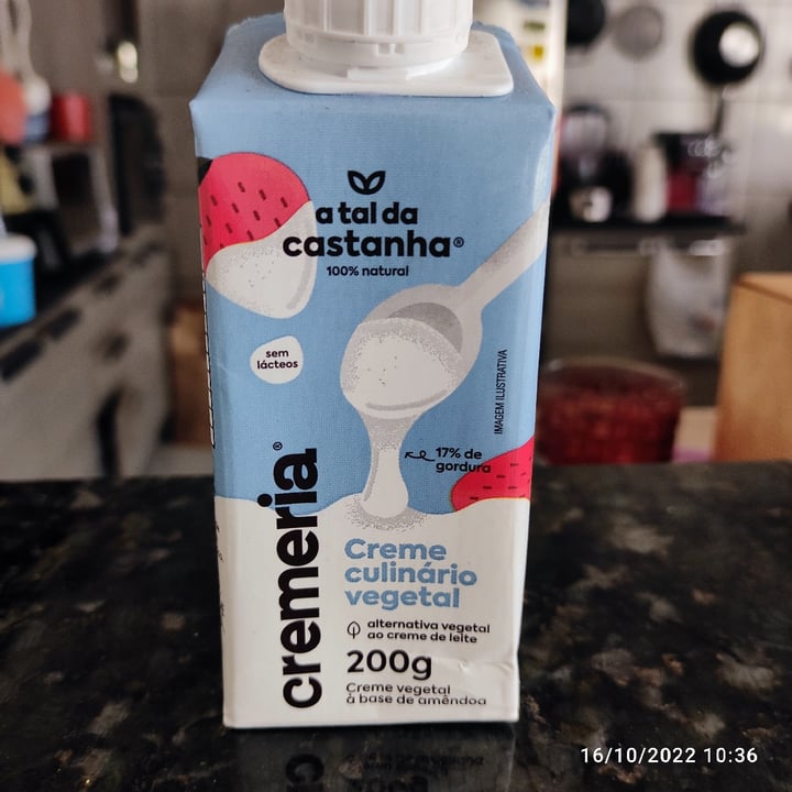 photo of A Tal da Castanha creme culinario vegetal shared by @juhcnunes1986 on  16 Oct 2022 - review