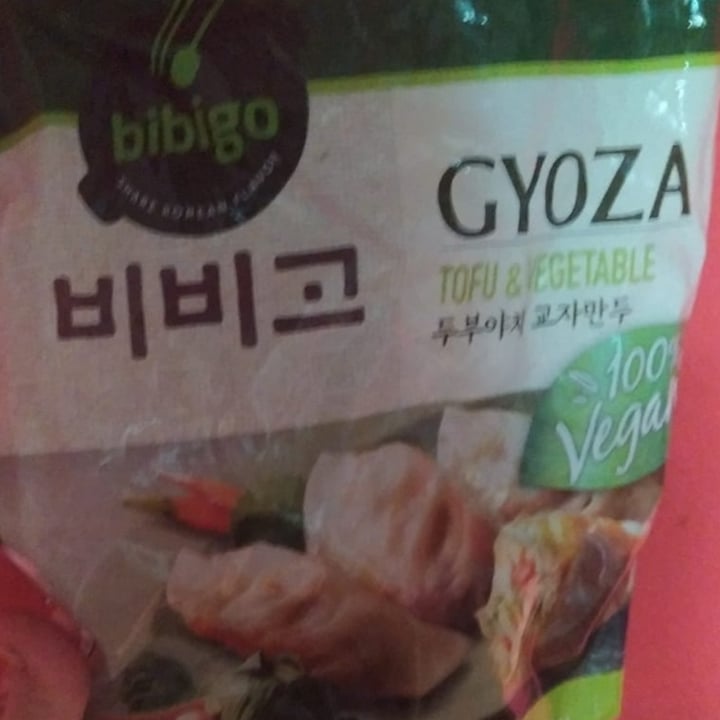 photo of Bibigo Gyoza (Tofu & Vegetable) shared by @lalocadelosgatos8 on  19 Jun 2022 - review