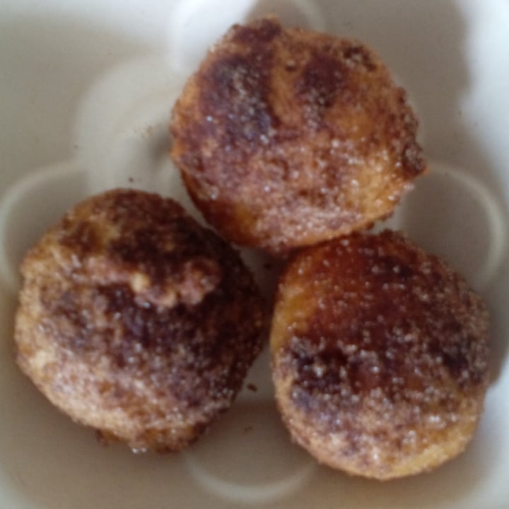 photo of Vegan City Hawaii Pumpkin Spice Donut Holes shared by @feelideal on  26 Oct 2021 - review