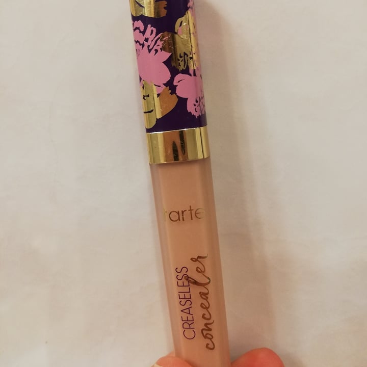 photo of Tarte Cosmetics Creaseless concealer shared by @vegetarianoption on  26 Jan 2022 - review