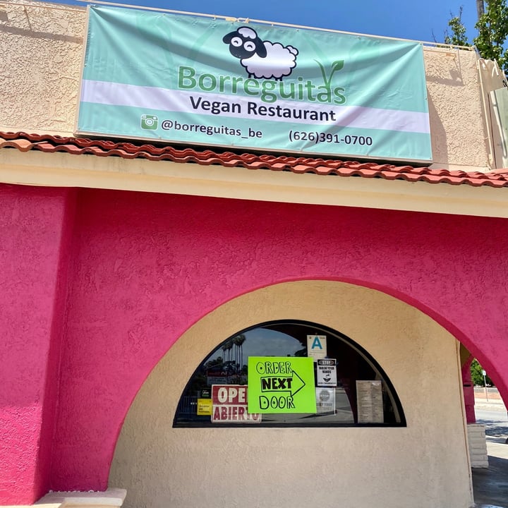 photo of Borreguitas Vegan street tacos shared by @vjvillasenor on  15 May 2020 - review
