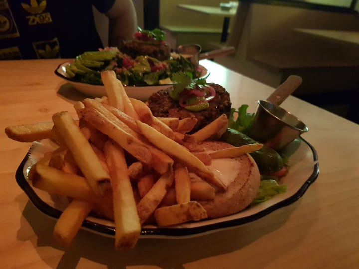 photo of Black Tap The Vegan Burger shared by @cibjork on  11 Mar 2020 - review