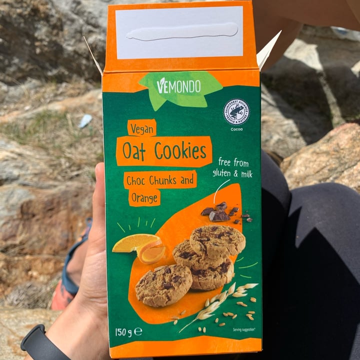 photo of Vemondo cookies choc chunks and orange shared by @ilariap on  15 Nov 2022 - review