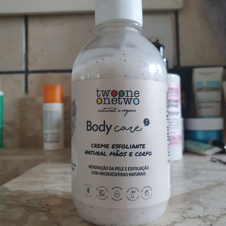 photo of Twoone Onetwo Creme esfoliante para as mãos shared by @analarissima on  10 May 2022 - review