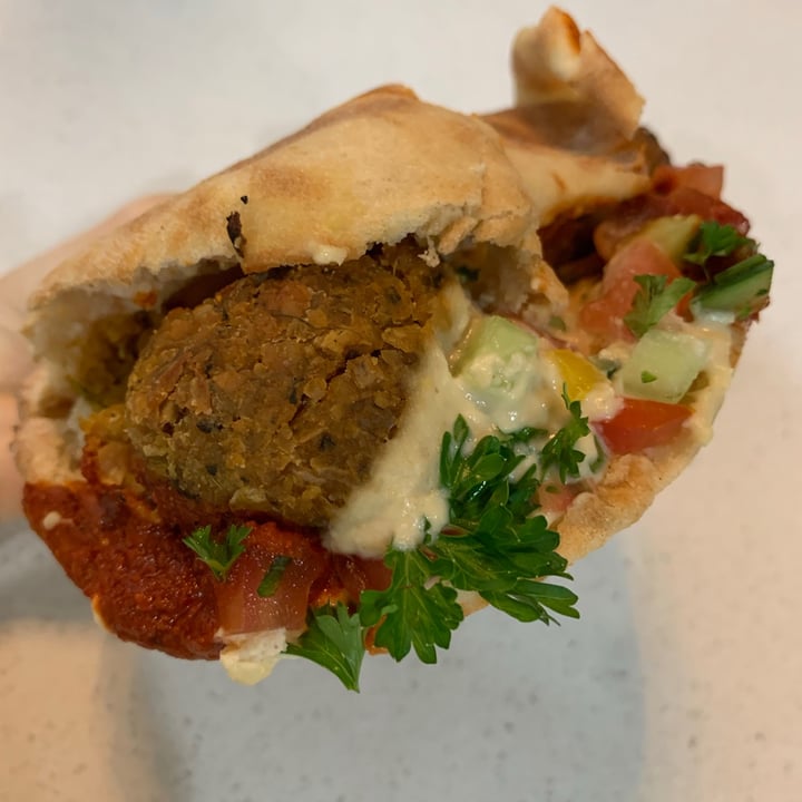 photo of Pita & Olives Falafel Pita shared by @yumyuminmytumztumz on  25 Apr 2021 - review