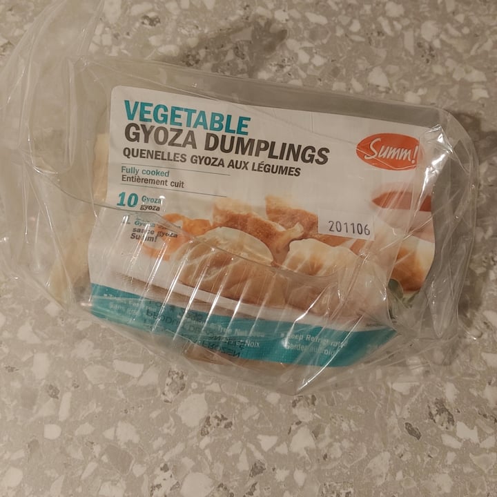 review photo of Summ! Vegetable Gyoza Dumplings shared by @monikacw on 12 Oct 2020 - review