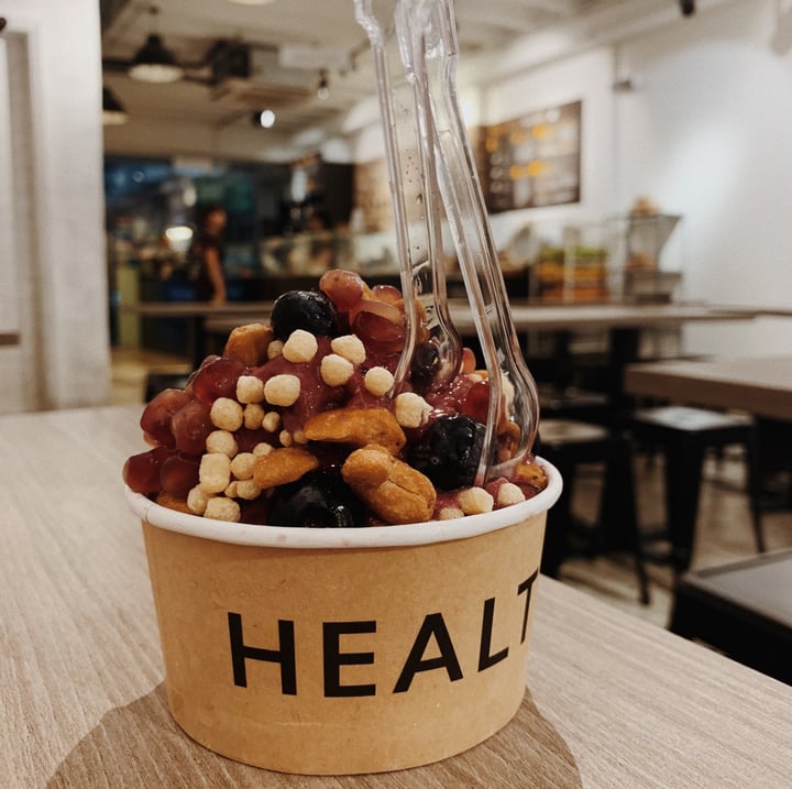photo of A Poke Theory Smoothie bowl shared by @judihe on  22 Mar 2019 - review