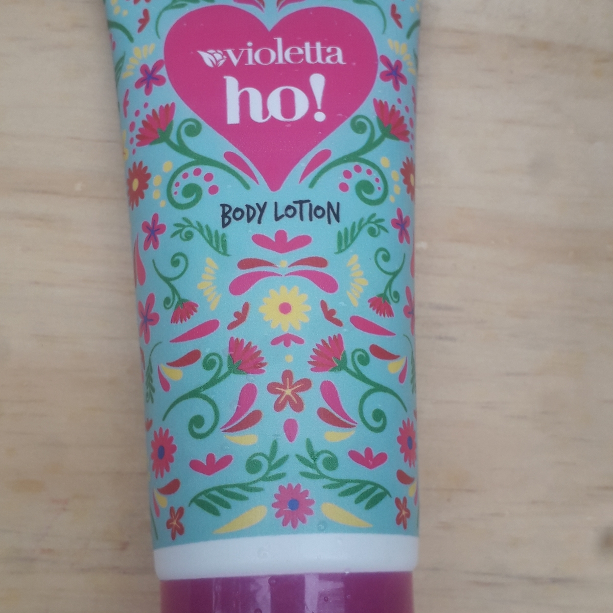Violetta cosméticos Hidratante corporal Reviews | abillion