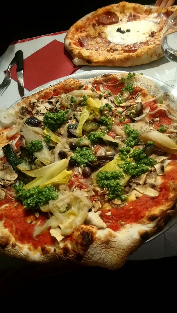 review photo of La Grand' Pizzeria Pizza Mama shared by @mia31 on 10 Mar 2020 - review