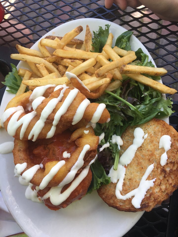photo of Veggie Galaxy Buffalo chicken burger shared by @ggsovegan on  29 May 2019 - review