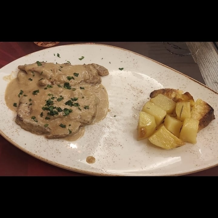 photo of Rifugio Romano Saltimbocca Alla Vegana shared by @selenabozzo on  13 Oct 2022 - review