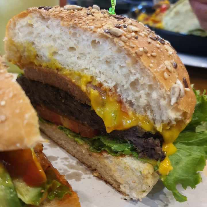 review photo of Reforma Market Hamburguesa argentina shared by @raquelgr on 26 Mar 2021 - review