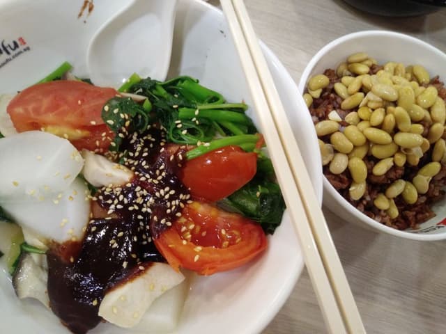 Foto do prato “Yong Tau Foo”