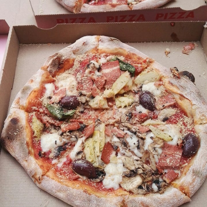review photo of Doctor Drooly Pizza Capricciosa shared by @tofubabe on 08 Jul 2020 - review