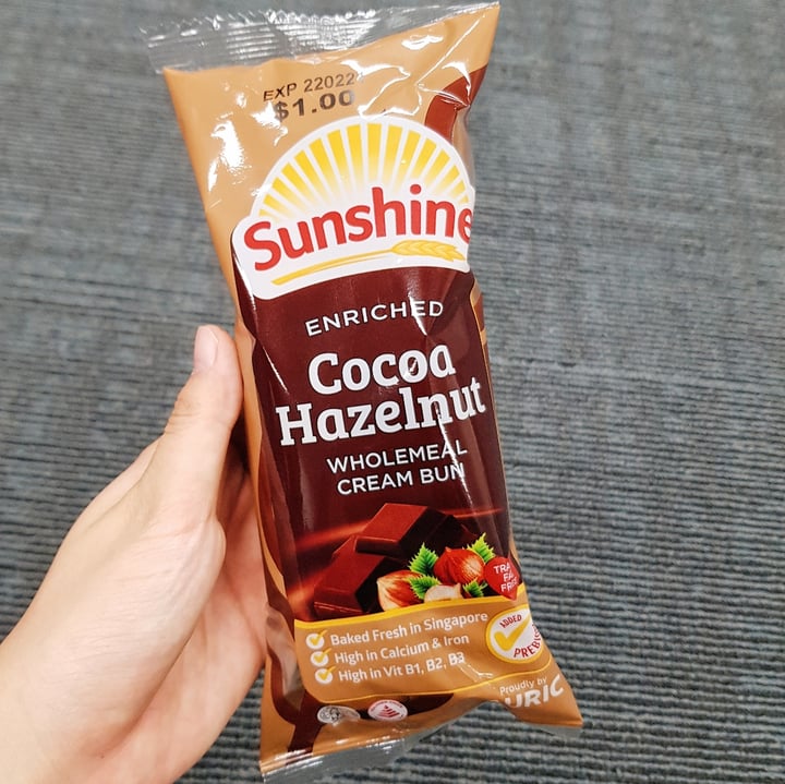 photo of Sunshine Bakeries  Cocoa Hazelnut Wholemeal Cream Bun shared by @byobottlesg on  22 Feb 2021 - review