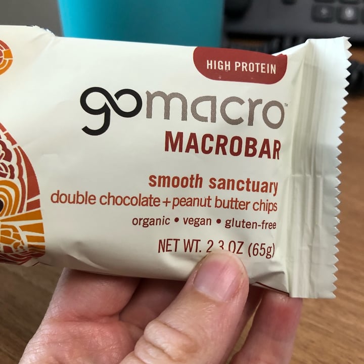 photo of GoMacro Smooth Sanctuary Double Chocolate + Peanut Butter Chips shared by @jamj13 on  19 Aug 2022 - review