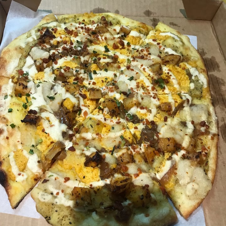 photo of Virtuous Pie Pie -Rogi Pizza shared by @vegan4lyfe on  17 Dec 2021 - review