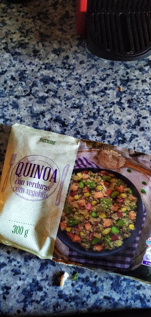 photo of Hacendado Quinoa con verduras shared by @thyartispatt on  16 Mar 2020 - review
