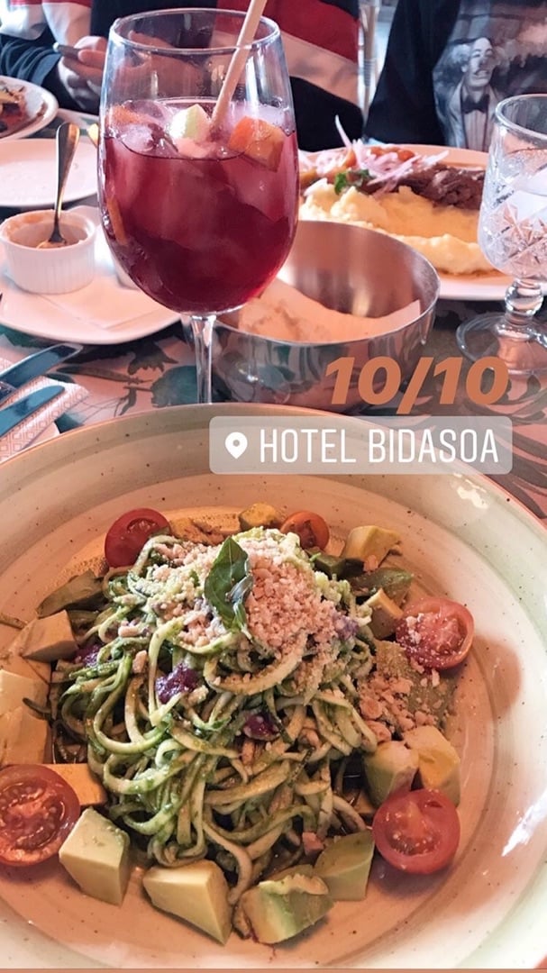 photo of Hotel Bidasoa Pasta De Zucchini Con Pesto shared by @coloaguayo on  29 Mar 2020 - review