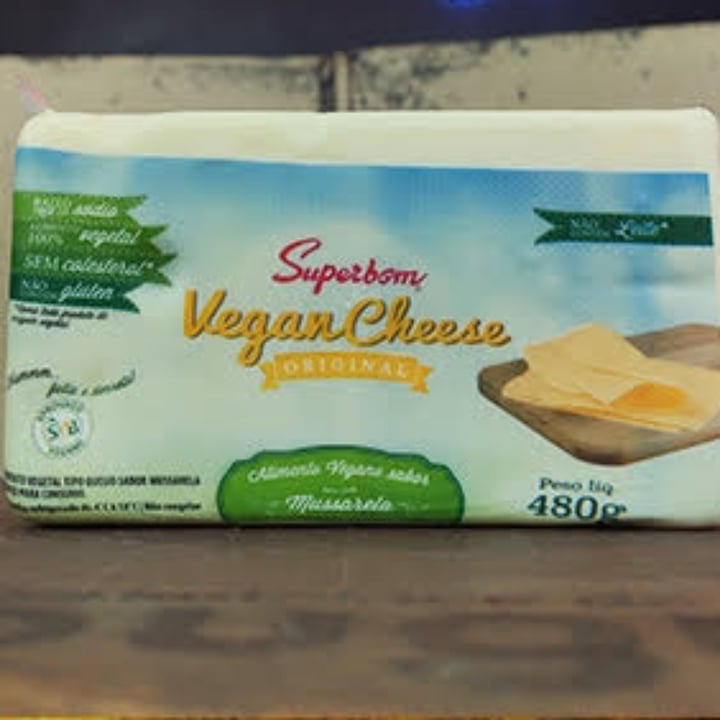 photo of Superbom Queijo Vegan Cheese Original - Sabor Mussarela shared by @adrianakaliny on  25 May 2022 - review