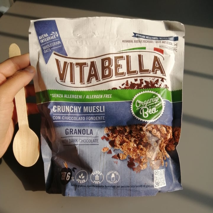 review photo of Vitabella Crunchy muesly con cioccolato fondente (granola) shared by @debds on 31 May 2022 - review
