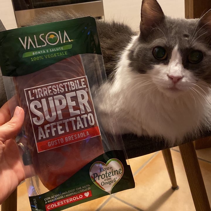 photo of Valsoia L'IRRESISTIBILE SUPER AFFETTATO GUSTO BRESAOLA shared by @sybils1 on  19 Oct 2022 - review