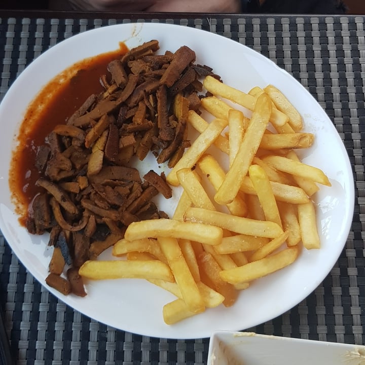 review photo of Restaurante Fenicia Showarma plato shared by @billie3 on 02 Jun 2021 - review