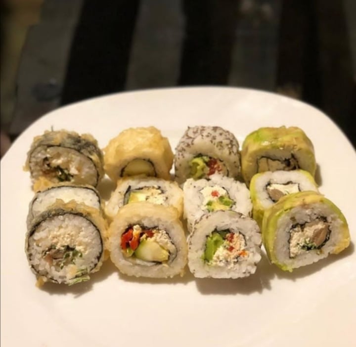 photo of RunAway Sushi Sushi vegano shared by @chilevegano on  19 Mar 2020 - review