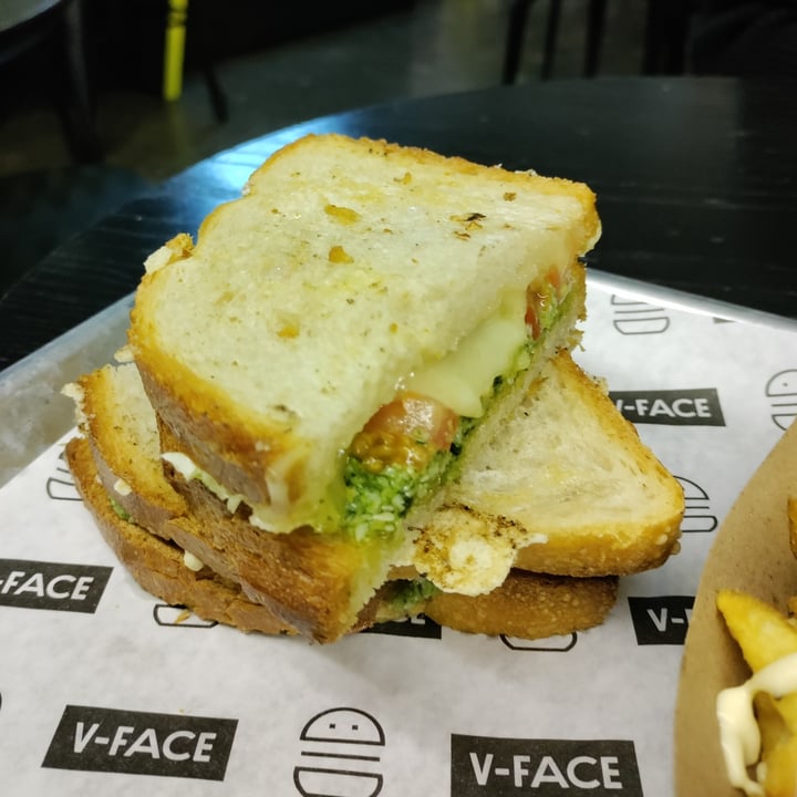 photo of V-Face Pesto Melt shared by @edith22 on  01 Nov 2022 - review