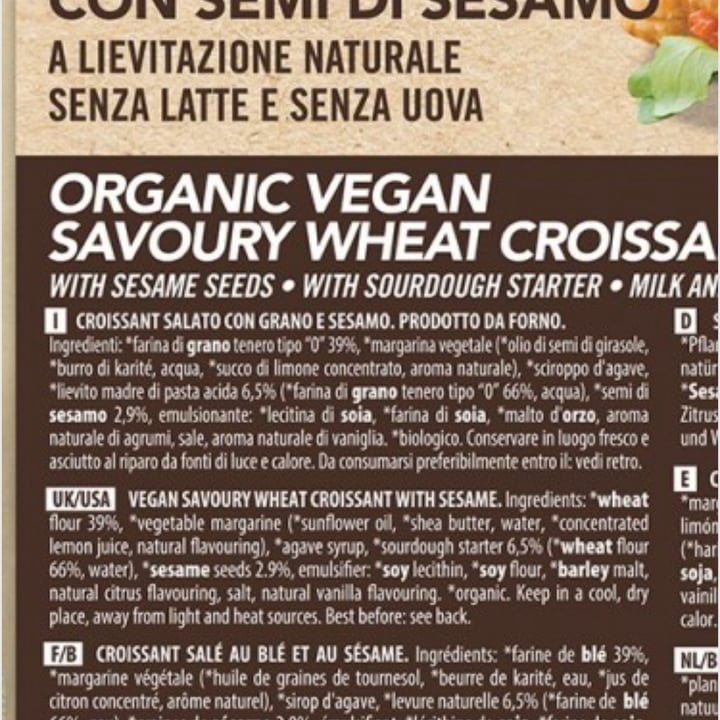 review photo of Probios Vegan Croissant Salato shared by @emanilardi on 06 May 2022 - review