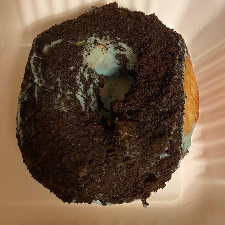 photo of Fern Cafe and Bakery Oreo Mint Donut shared by @maggie on  31 Oct 2020 - review