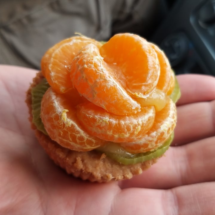 photo of Wani - Vegan Bakery Crostatina di crema e frutta shared by @robiarpi65 on  23 May 2022 - review